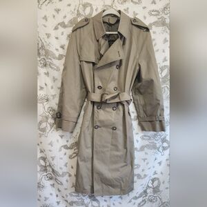 Classic Tan Trench Coat 44R